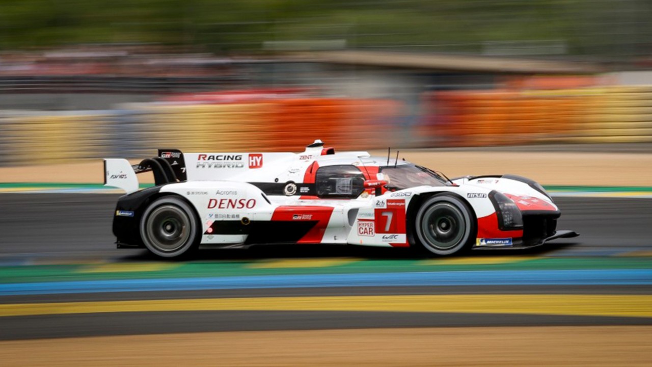 TOYOTA GAZOO RACING TRIUMFUJE W LE MANS